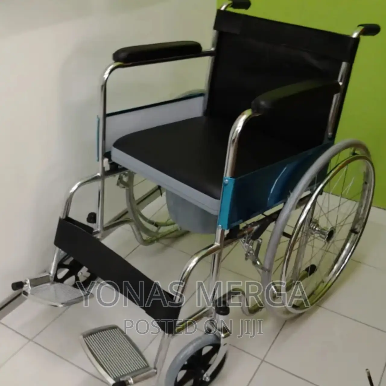 Wheelchair_commode Use Around Home,In Nursing Home/Hospital