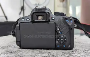 Canon Eos Reble T5i (700d) With 18-55mm Lens