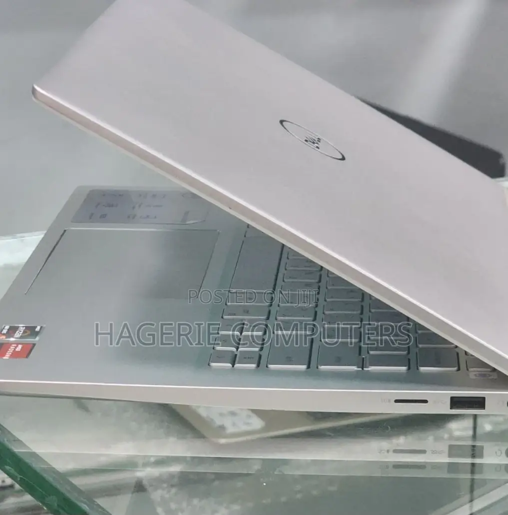 New Laptop Dell Inspiron 14 8GB AMD Ryzen 5 SSD 256GB