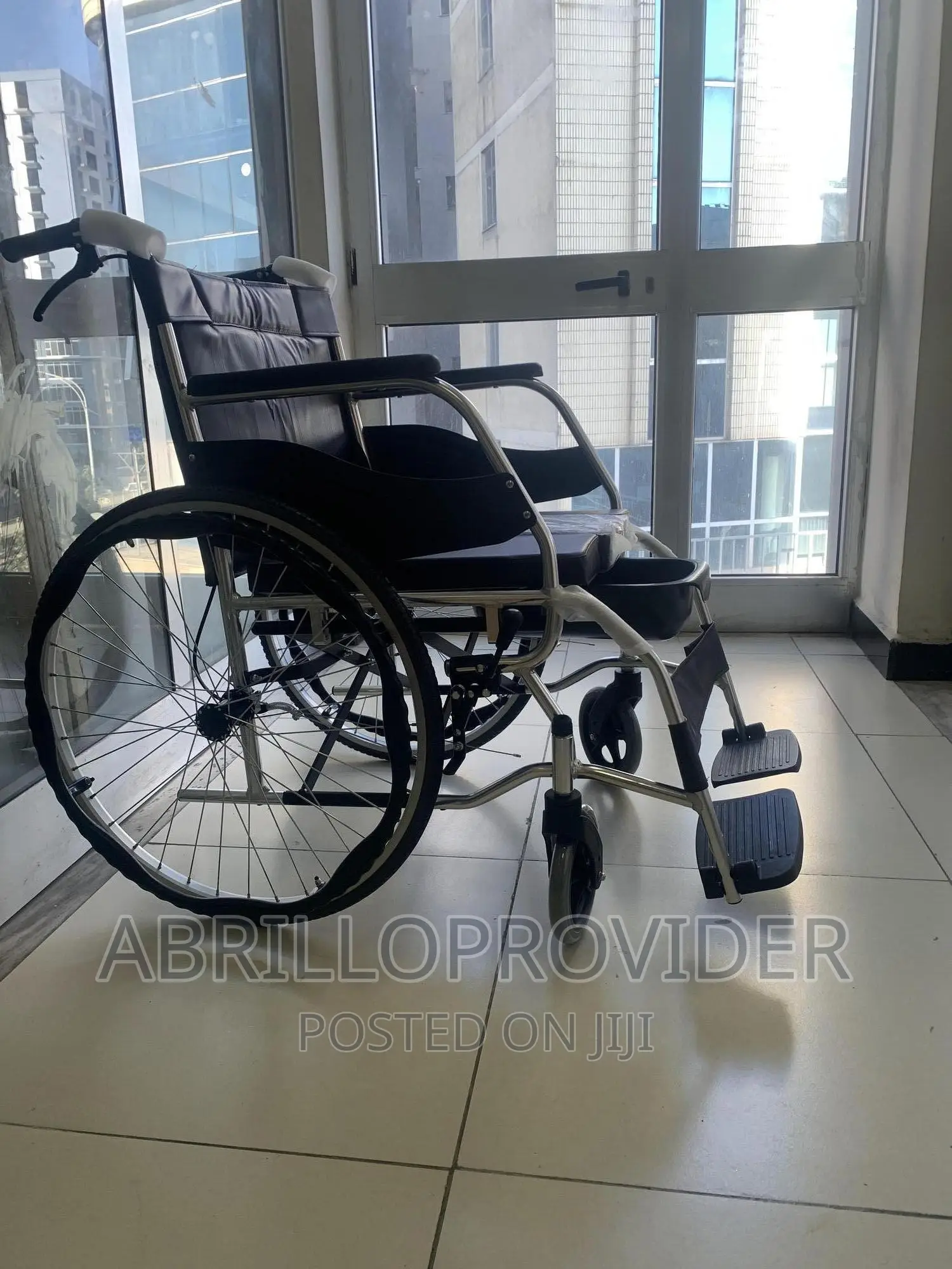 Transport Shower Commode Wheelchair/Commode Wheel Chair,