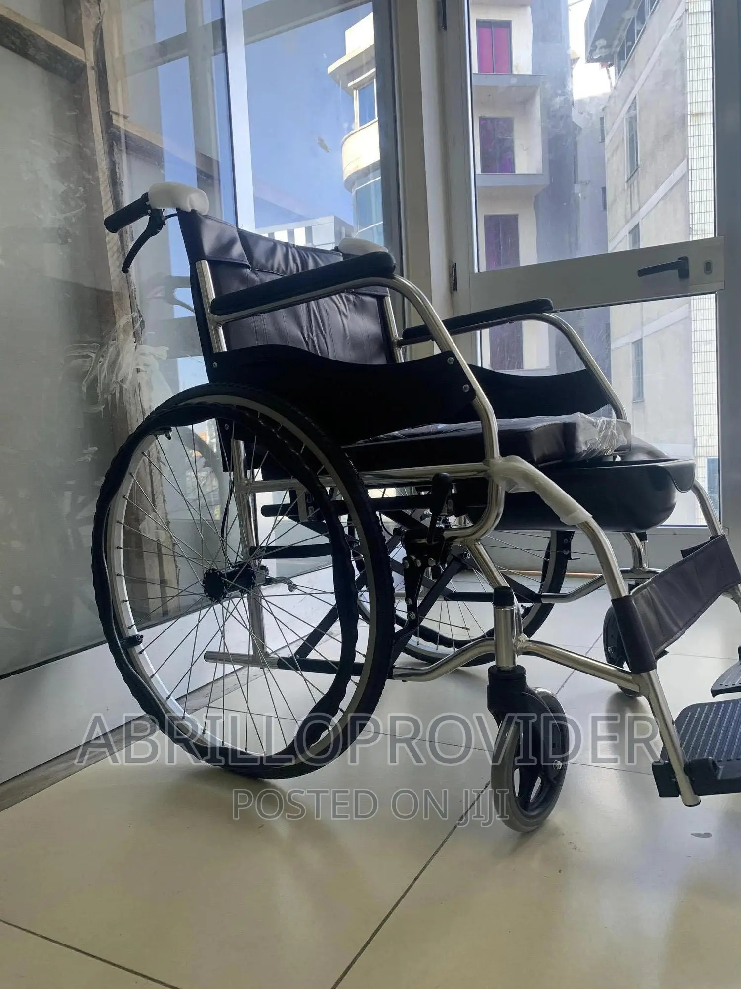 Transport Shower Commode Wheelchair/Commode Wheel Chair,