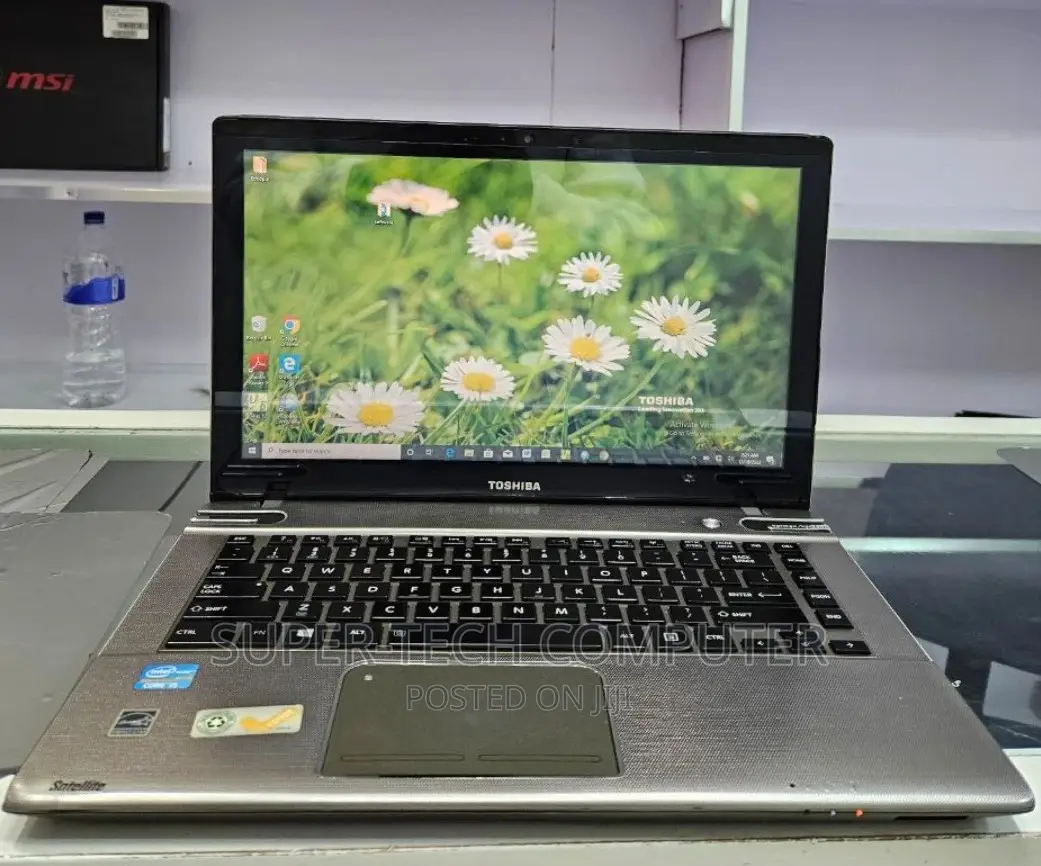 New Laptop Toshiba Satellite C850 6GB Intel Core I5 HDD 700GB