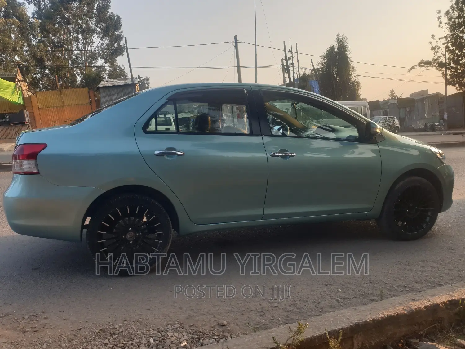 Toyota Yaris 2010 Green