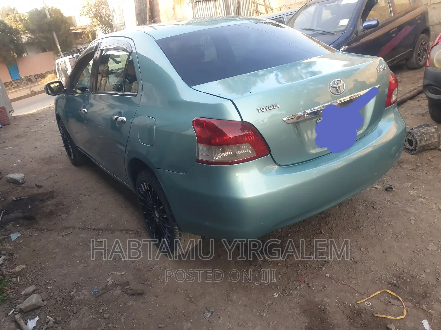 Toyota Yaris 2010 Green