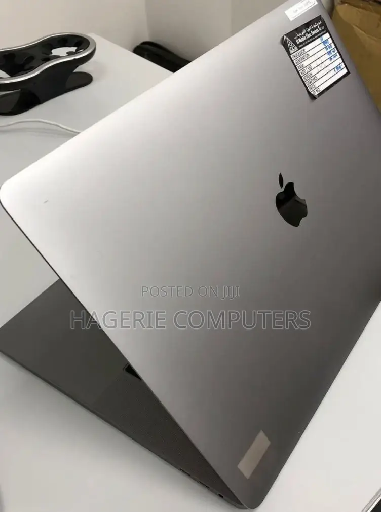 New Laptop Apple MacBook Pro 2015 16GB Intel Core I7 SSD 512GB