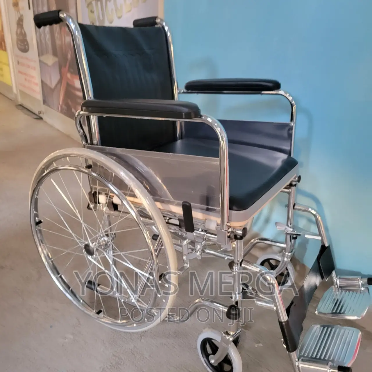 “COMMODE WHEELCHAIR”Easycare High Configuration Wheelchair