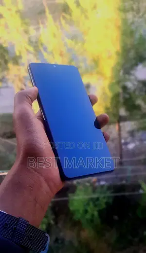 Photo - Samsung Galaxy A12 128 GB Black