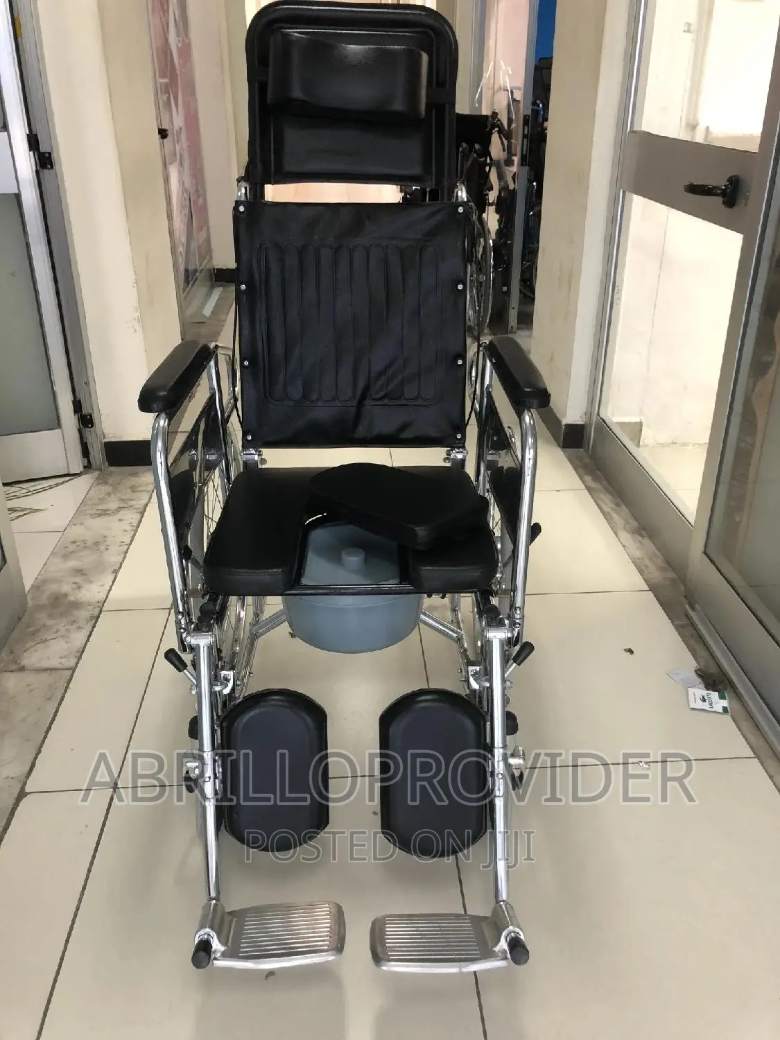 Hospital Bed Wheelchair/Toilet Shower Chair Wheelchair