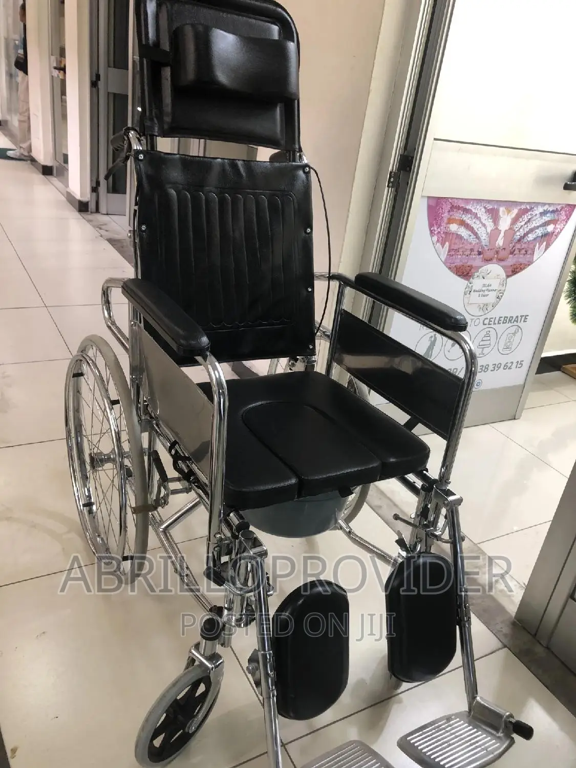 Hospital Bed Wheelchair/Toilet Shower Chair Wheelchair