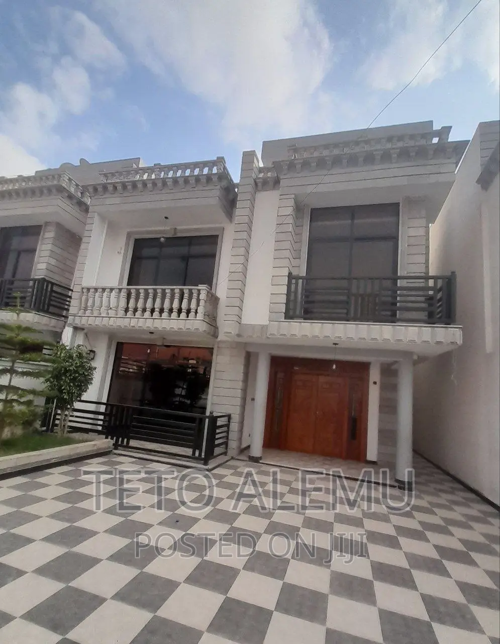 5bdrm House in የሚሸጥ ቤት አያት ኮምፓውድ, Yeka for sale