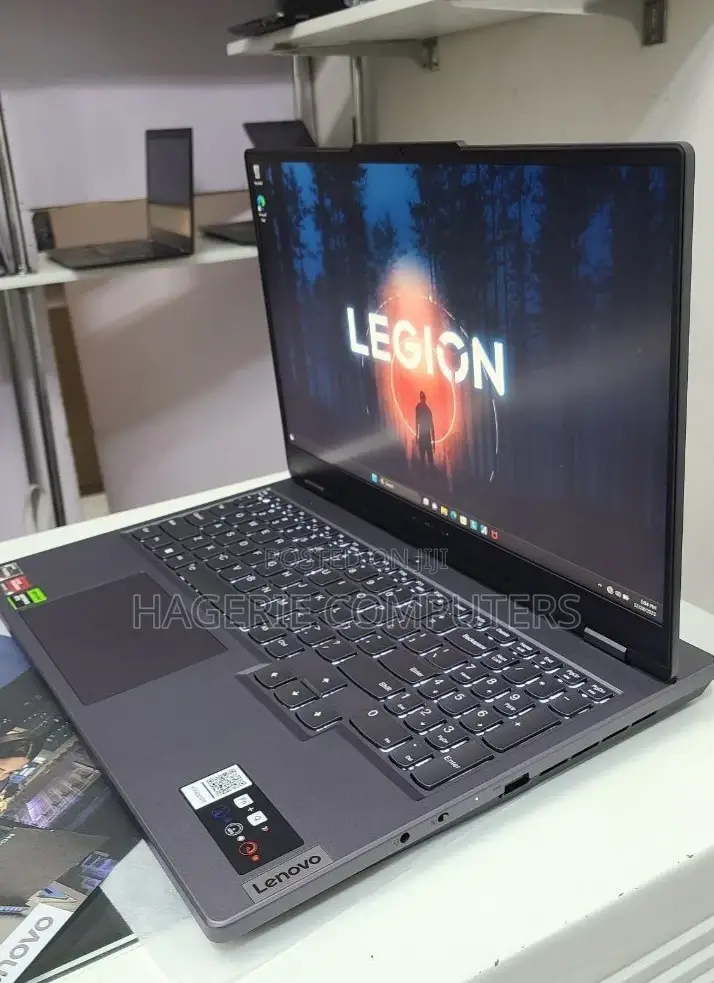 New Laptop Lenovo Legion 5i 16GB AMD Ryzen 7 SSD 512GB