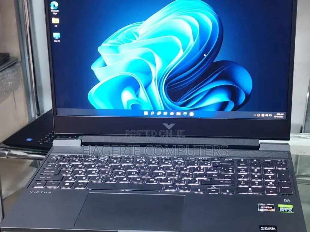 New Laptop HP Victus 16 16GB AMD Ryzen 5 SSD 512GB
