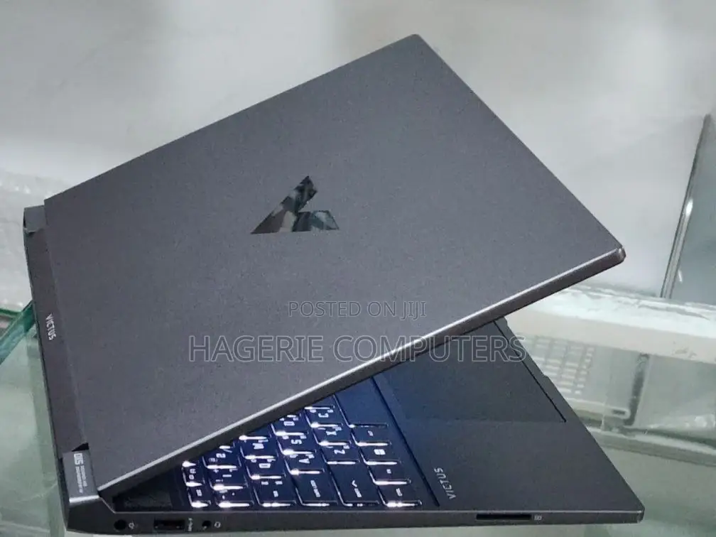 New Laptop HP Victus 16 16GB AMD Ryzen 5 SSD 512GB