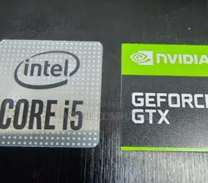 New Laptop MSI GE63 7RC Raider 8GB Intel Core I5 SSD 512GB