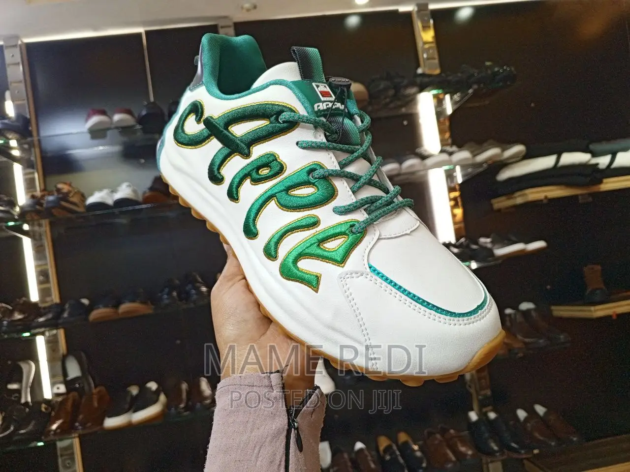 2023 Apples High Quality Shoe