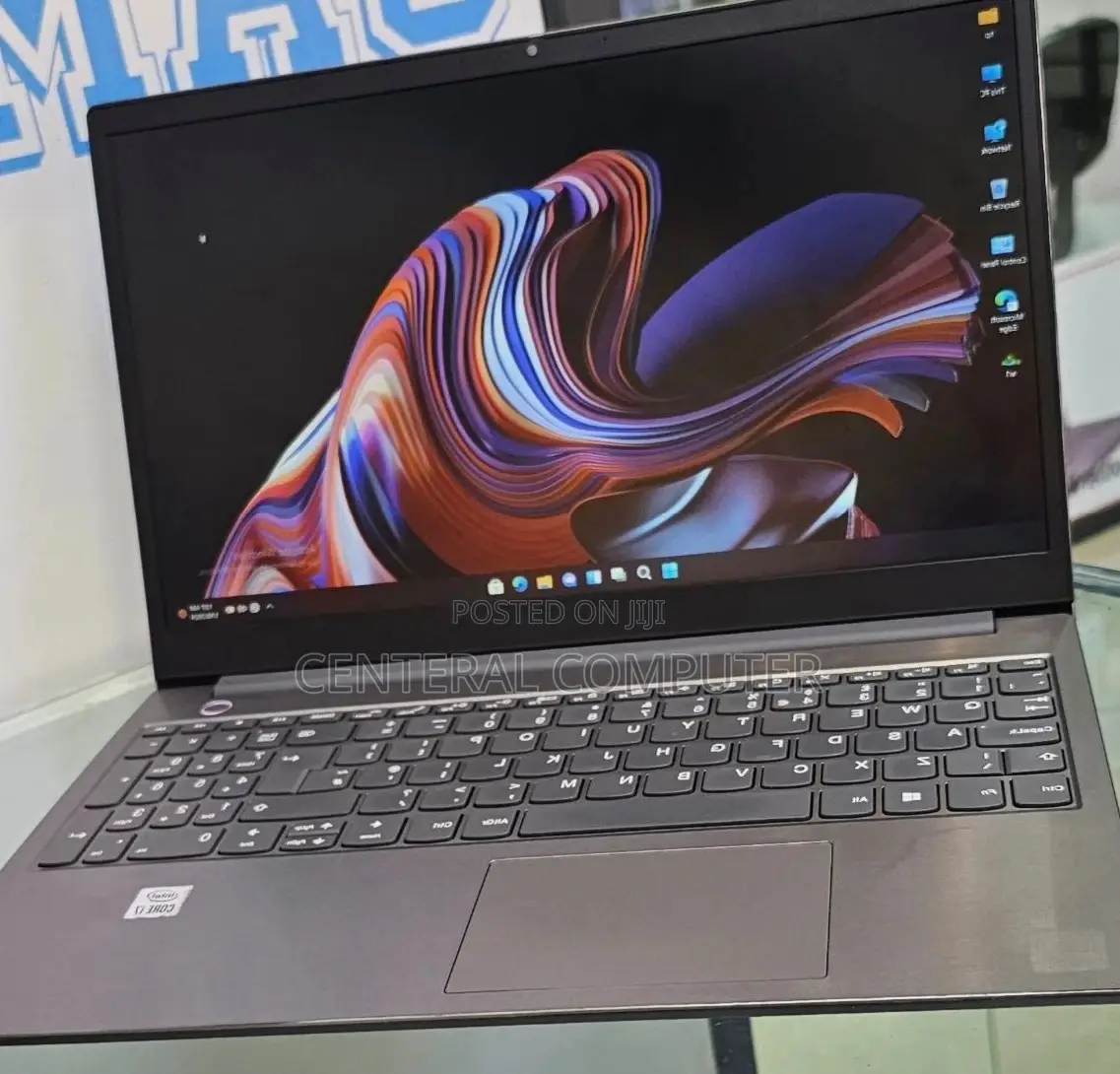 New Laptop Lenovo ThinkBook 13 8GB Intel Core I7 SSD 512GB