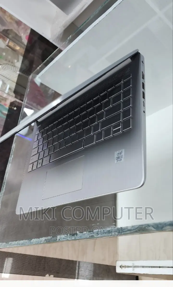 New Laptop HP Stream Notebook 12GB Intel Core I7 SSD 512GB