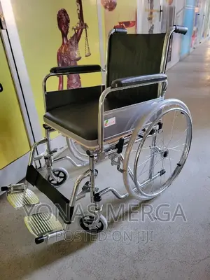 Wheelchair Suitable for Rehabilitation, Elderly, Adults