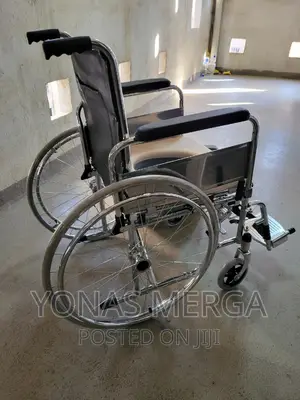 Toilet Wheelchair Popo Durable or Low-Maintenance Wheelchair