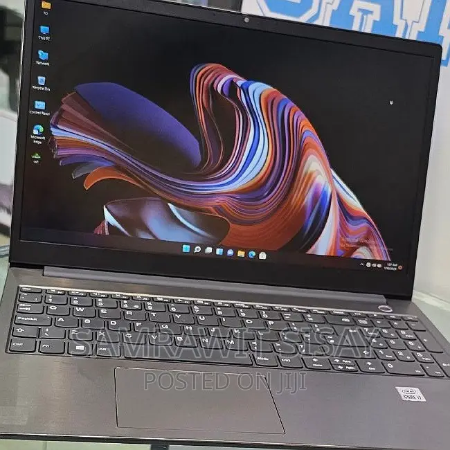 New Laptop Lenovo ThinkPad Yoga 8GB Intel Core I7 SSD 128GB