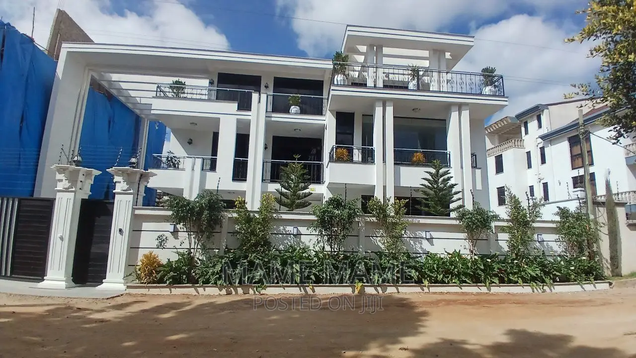 10bdrm House in Addis Abeba, Bole for sale