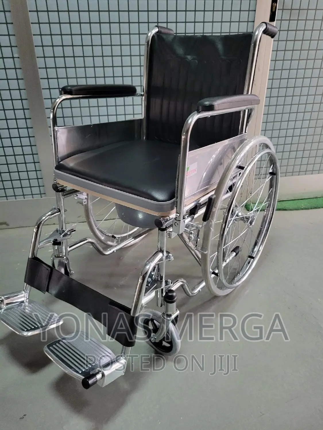 Wheelchair RUGGED Portable-Stylish Wheelchair High-Quality