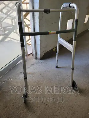 Walker Adjusting the Walker to Fit You:Foldable for Injury