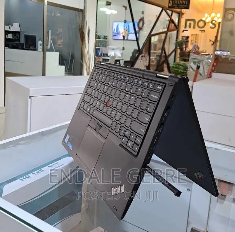 New Laptop Lenovo Yoga 260 8GB Intel Core I5 SSD 512GB