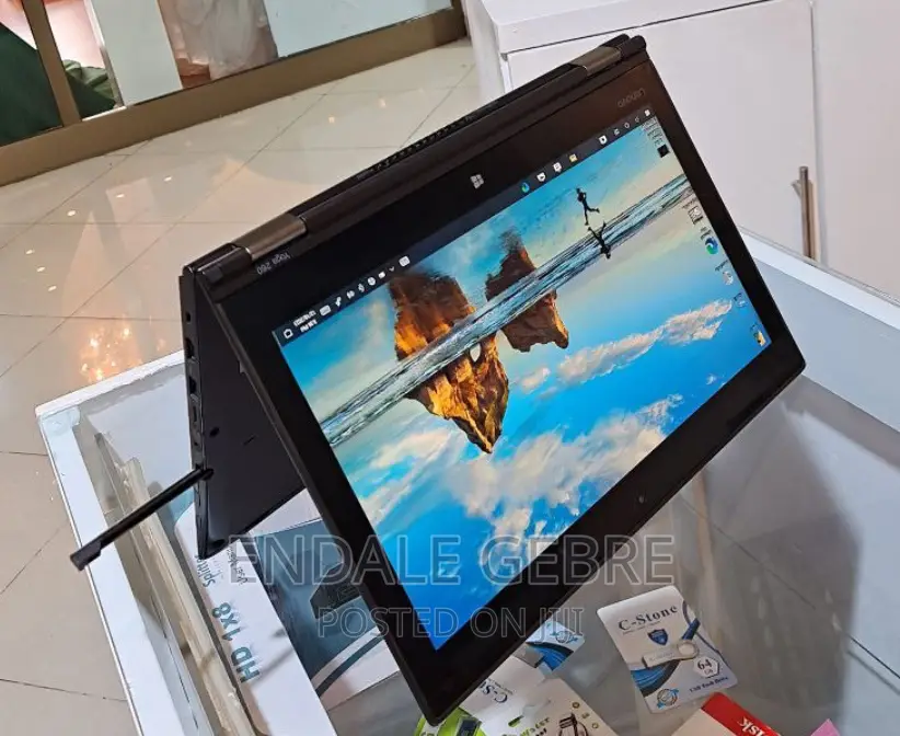 New Laptop Lenovo Yoga 260 8GB Intel Core I5 SSD 512GB