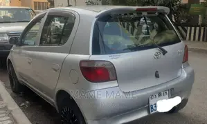 Toyota Vitz 2001 Silver