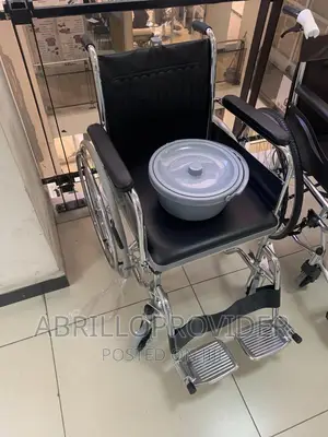 Photo - Wheeled Commode, Black Wheelchair/Wheelchair/Wheelchair