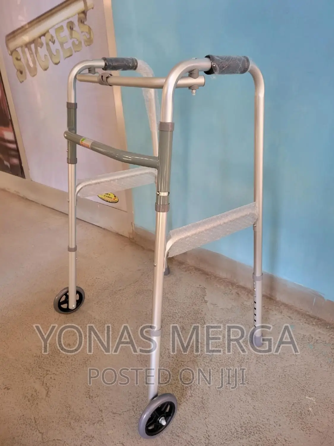 Folding Walker Widely Used People Facing Issues in Walking