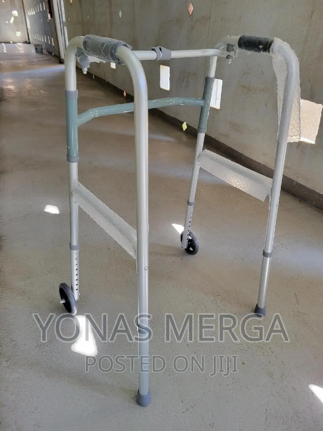 Adjustable Walker Foam Hand Grips Are Extra Soft Comfortable