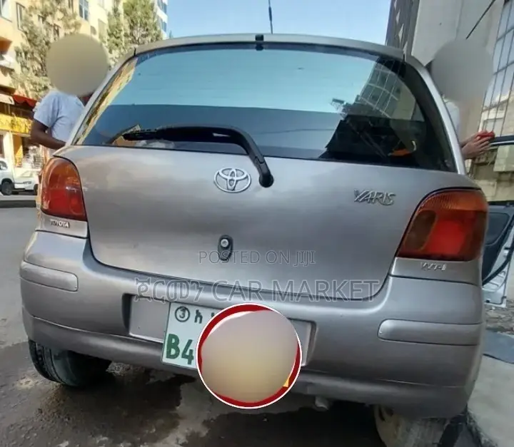 Toyota Vitz 2005 Gray