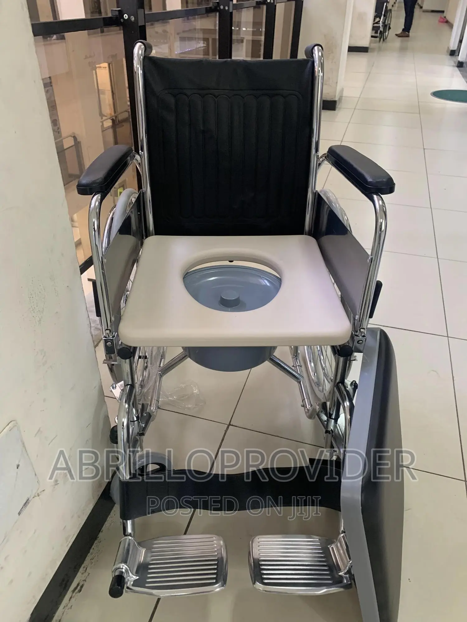 Adjustable Padded Seat Wheelchair/Wheelchair/Wheelchair