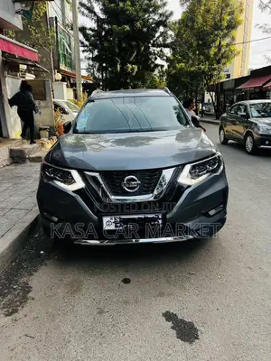 Photo - Nissan Xterra 2022 Gray