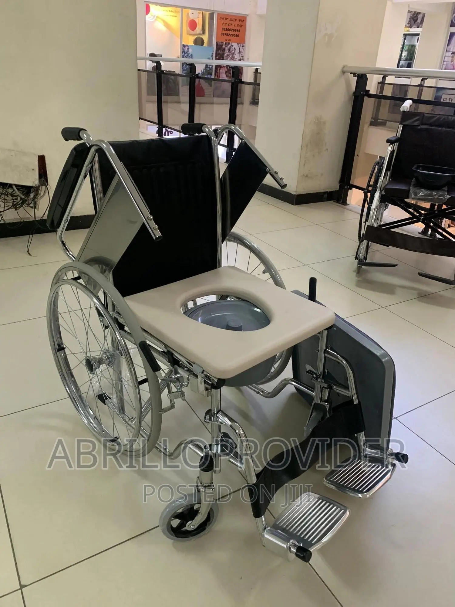 Aluminum Wheelchair, Waterproof/Comfortable Cushion.