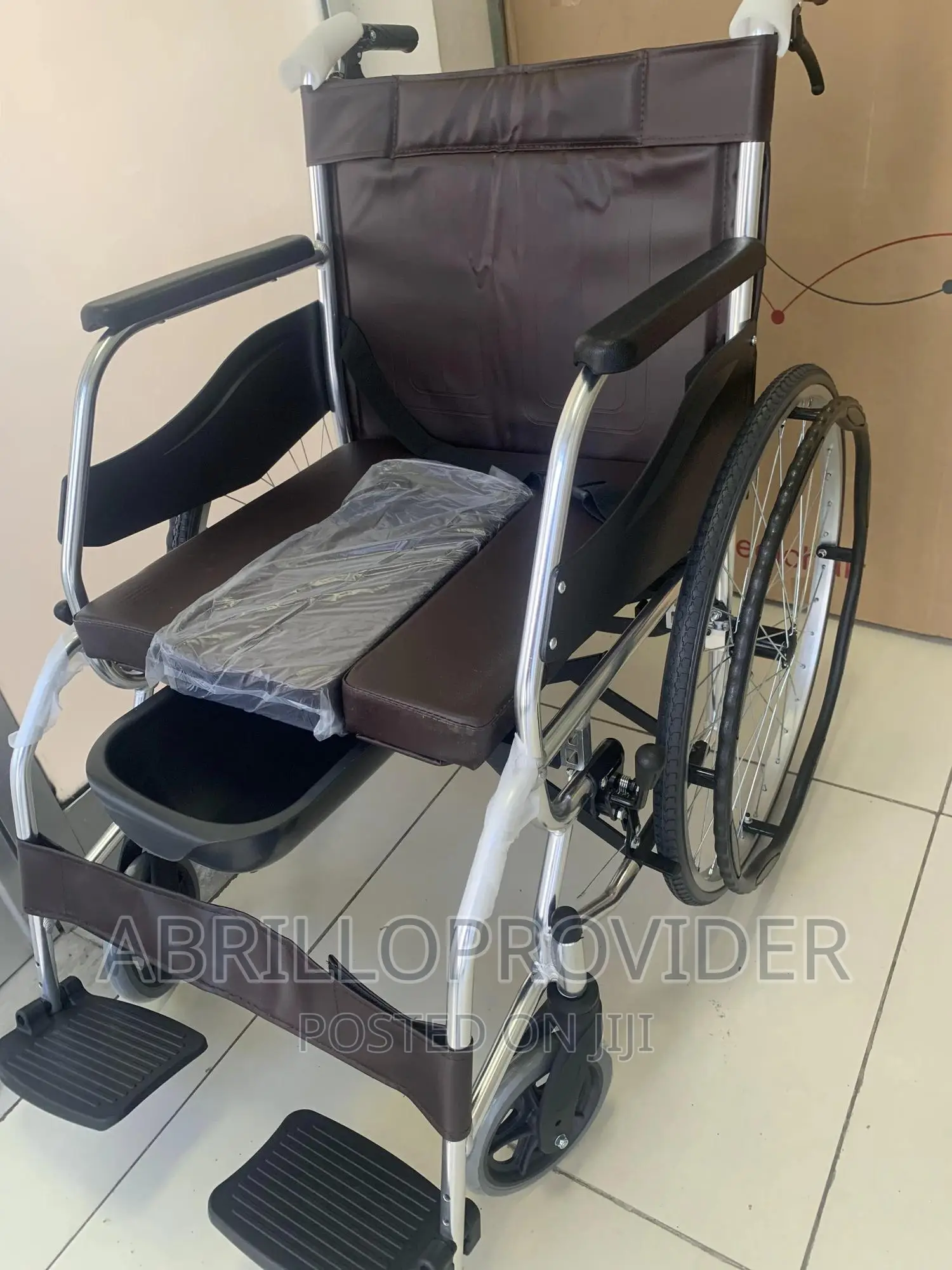 Commode Wheelchair With Handles Adjustable/Wheelchairs/