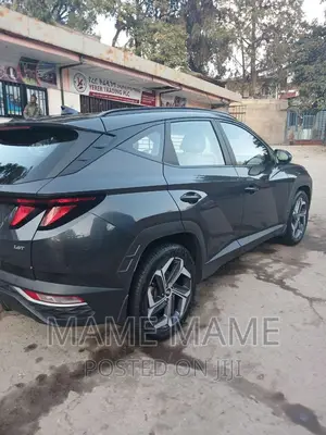 Photo - Hyundai Tucson 2022 Gray