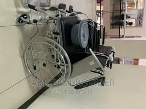 Chair Commode for Elderly Wheelchair/Wheelchair/Wheelchair