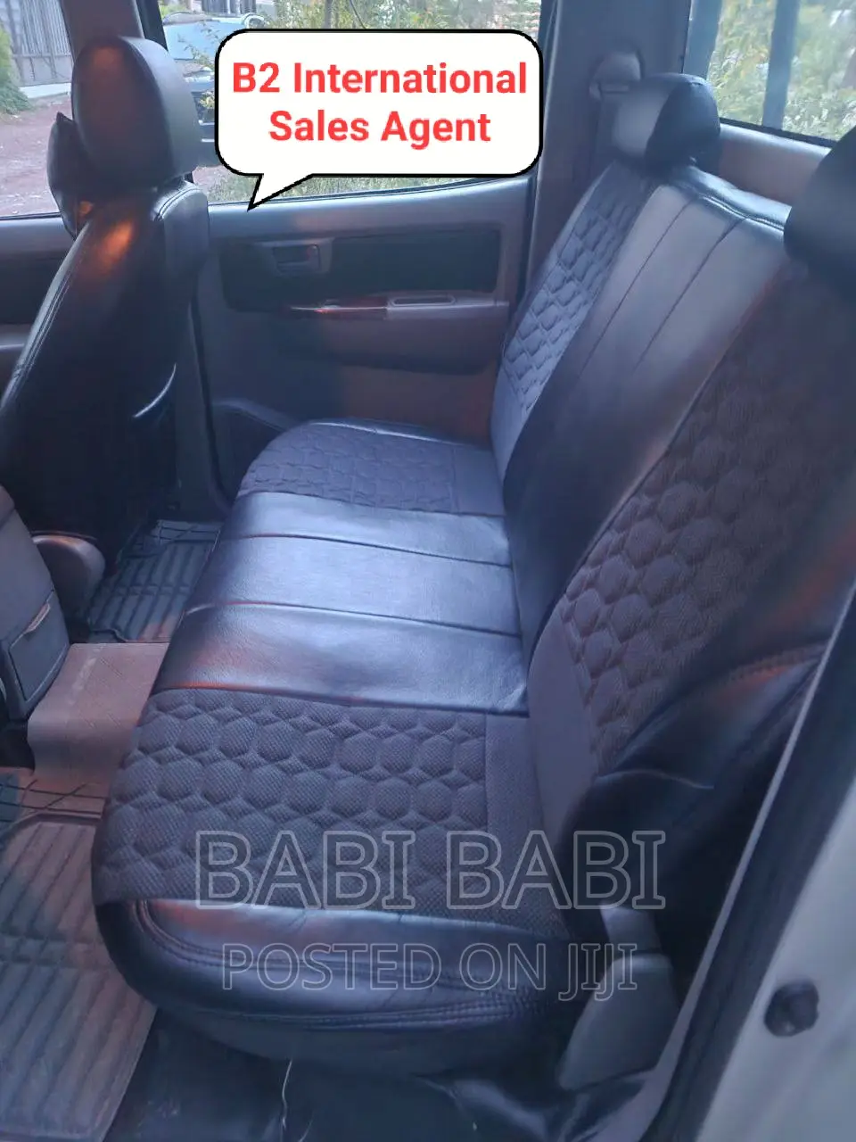 Toyota Hilux 2010 Gold