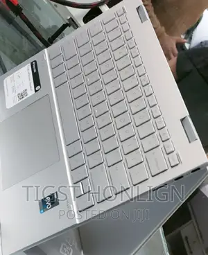 New Laptop HP Envy X360 8GB Intel Core I7 SSD 512GB