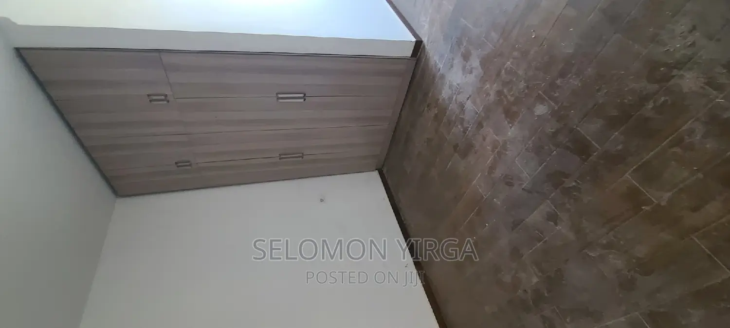 3bdrm Apartment in Adis Abba, Bole for sale