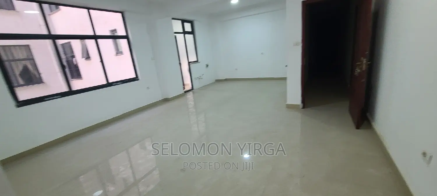3bdrm Apartment in Adis Abba, Bole for sale