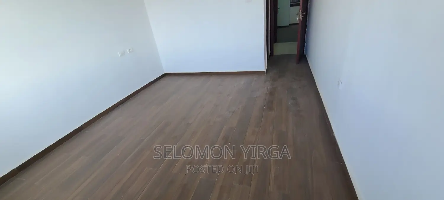 3bdrm Apartment in Adis Abba, Bole for sale