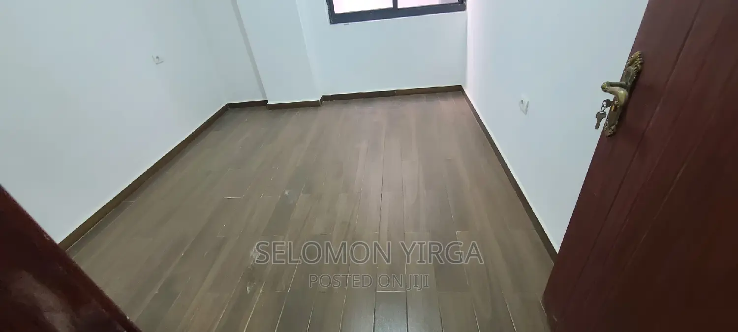 3bdrm Apartment in Adis Abba, Bole for sale