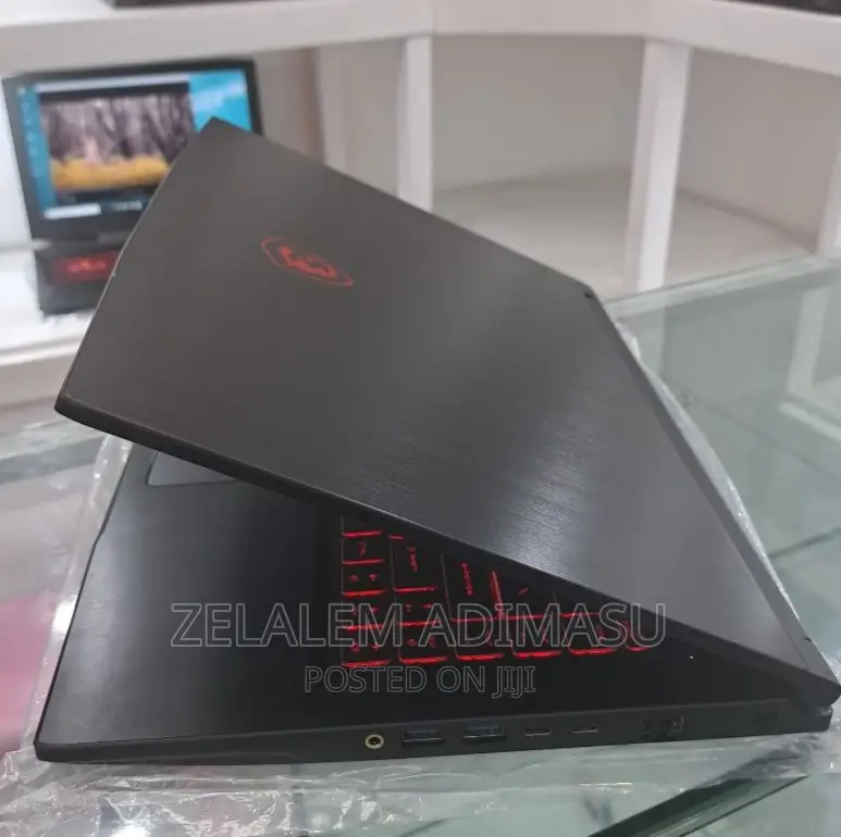 New Laptop MSI GF63 16GB Intel Core I7 SSD 512GB