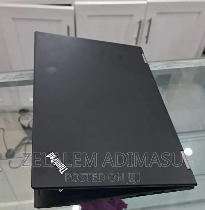 New Laptop Lenovo ThinkPad Yoga 370 8GB Intel Core I5 SSD 512GB