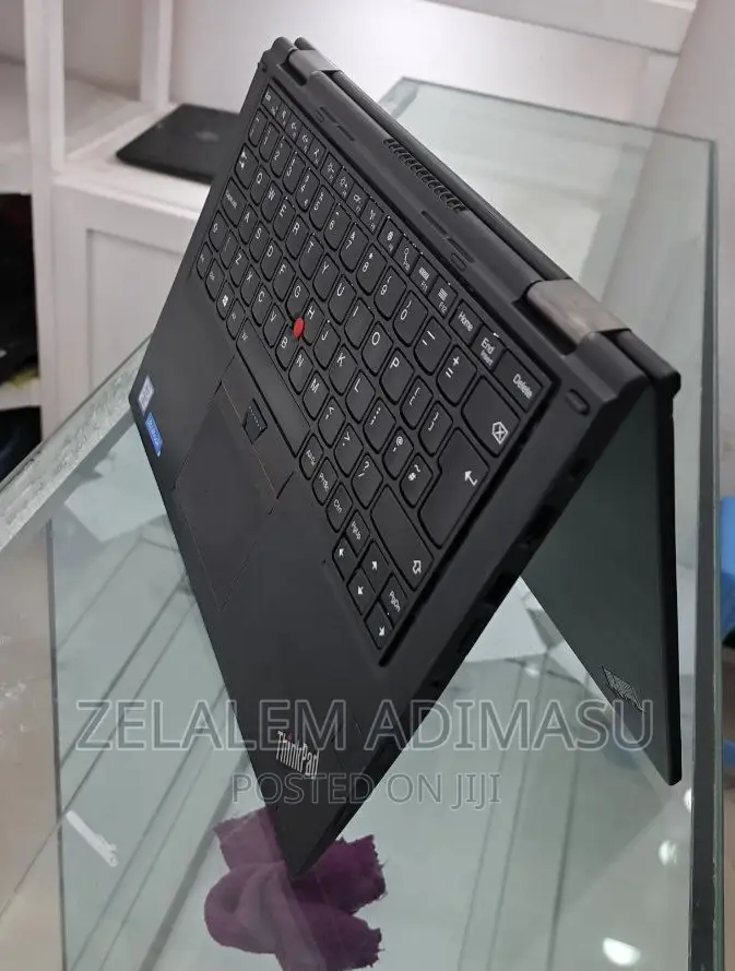 New Laptop Lenovo ThinkPad Yoga 370 8GB Intel Core I5 SSD 512GB