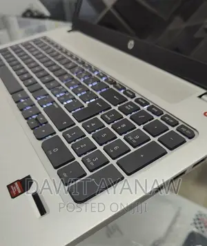 New Laptop HP 8GB AMD A8 HDD 1T